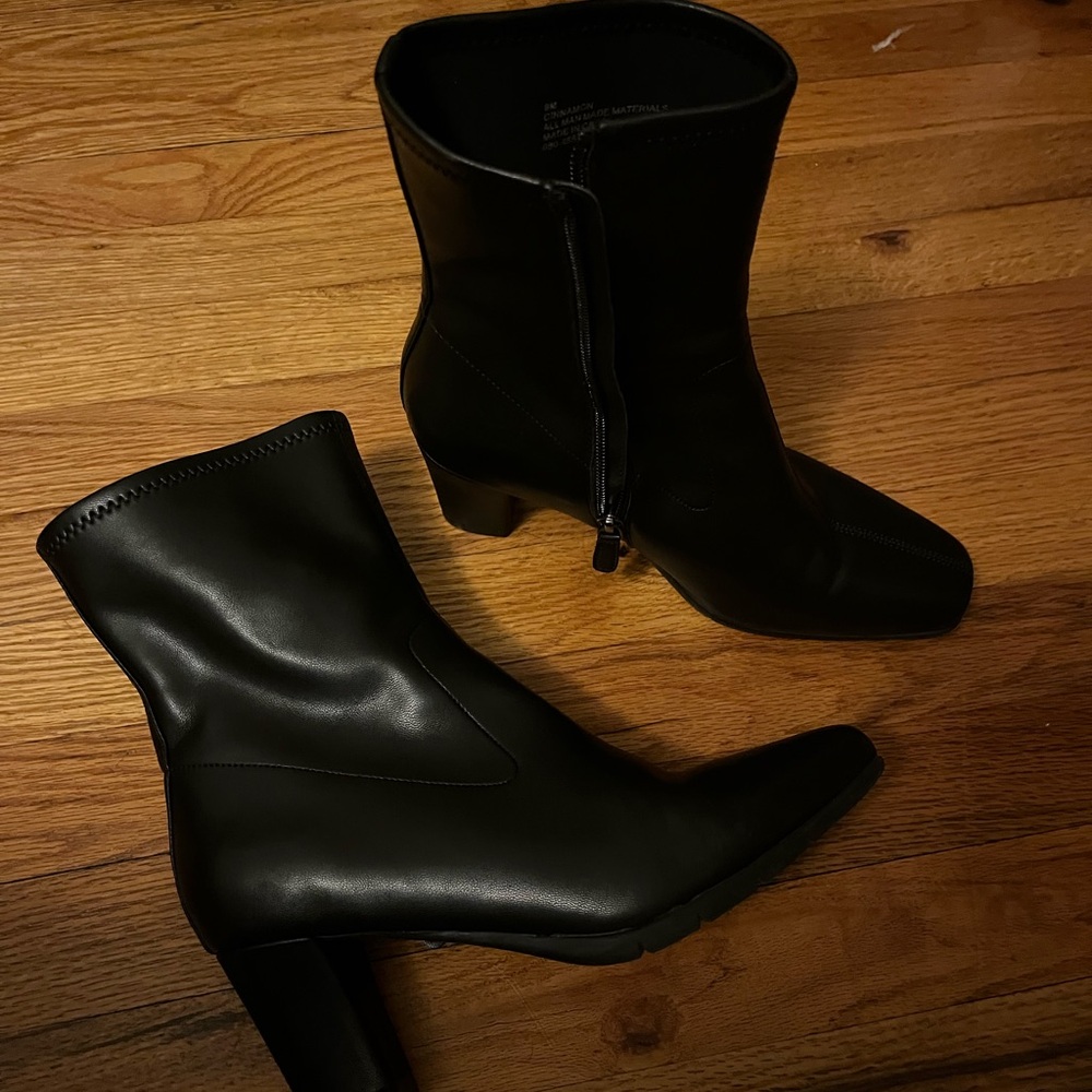 Aerosoles black leather boots